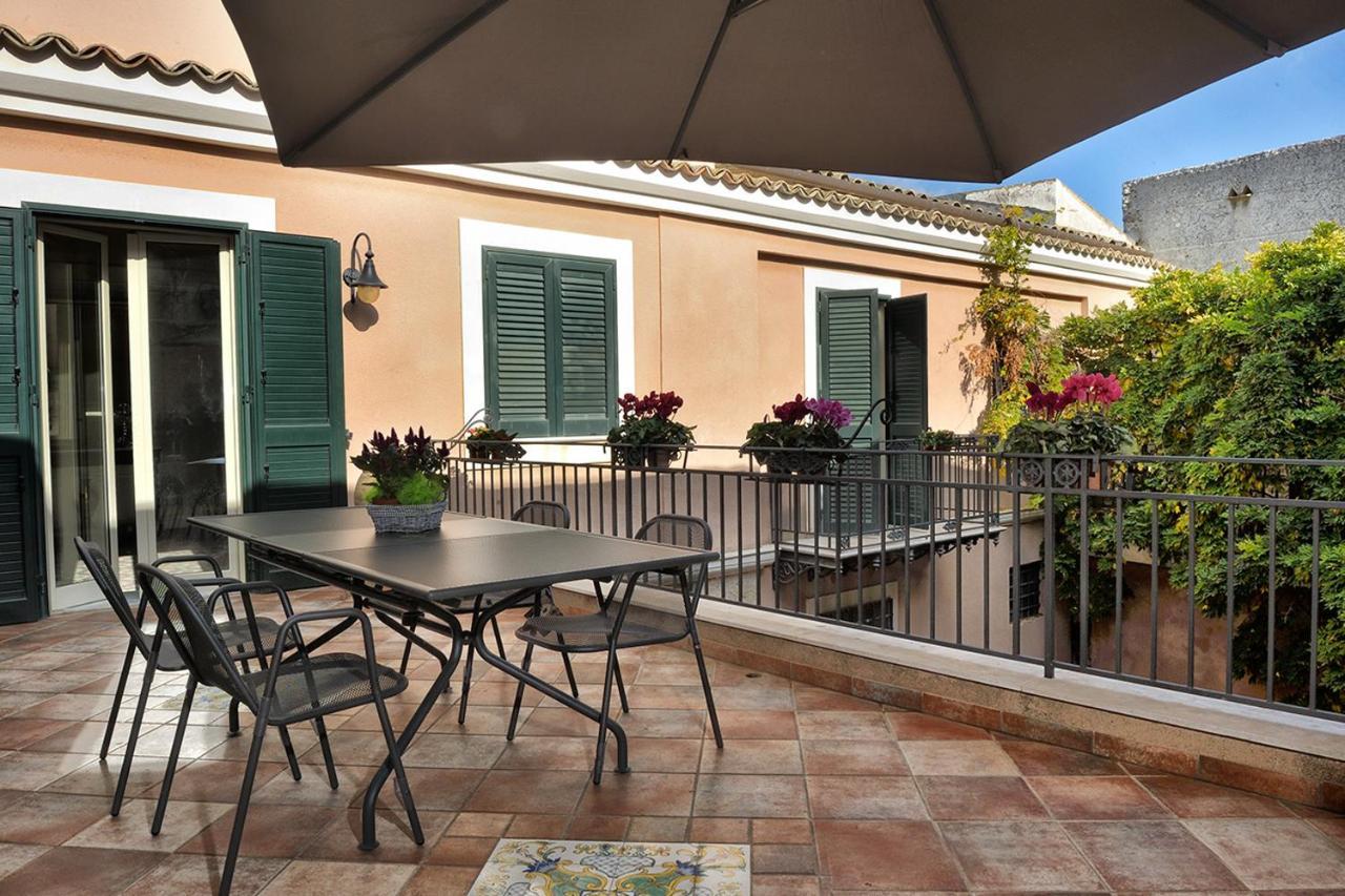 Palazzo Bella Bed & Breakfast Campobello di Licata Bagian luar foto